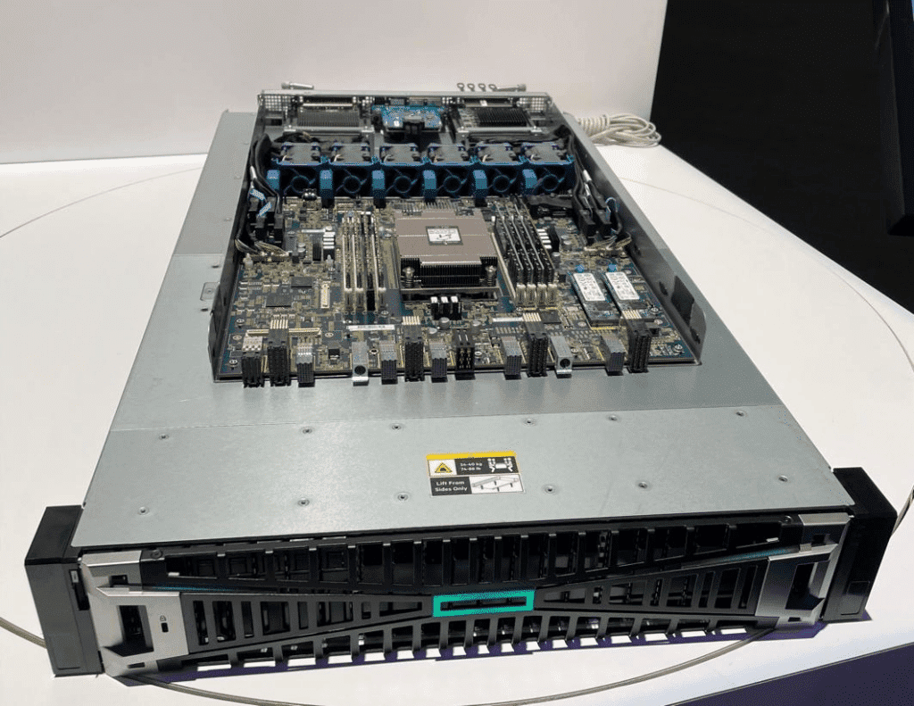 HPE Alletra MP storage server 